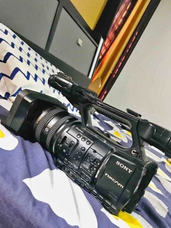 sony-nx5-hd-video-camera-big-0