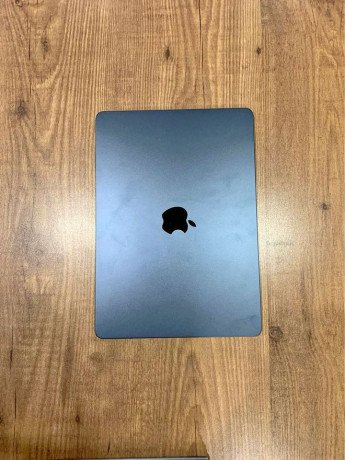 macbook-air-m2-big-0