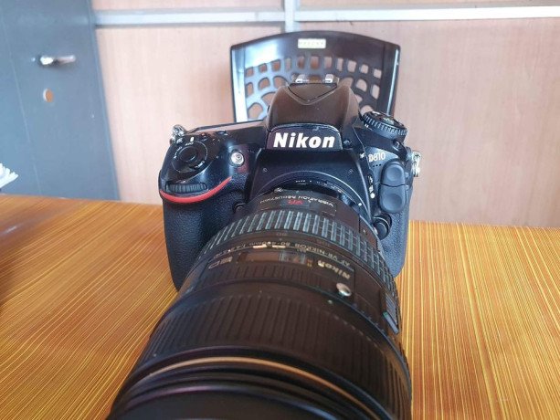 nikon-d-810-with-lenses-big-2