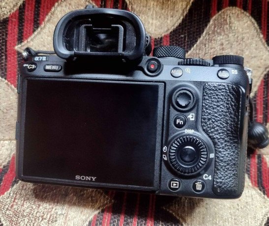 sony-7m-iii-camera-for-sale-big-1