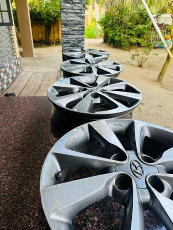 16-inch-alloy-wheel-big-1