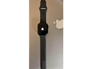 Apple watch series 7 45 mm nike edition