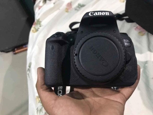 canon-700d-dslr-camera-big-1
