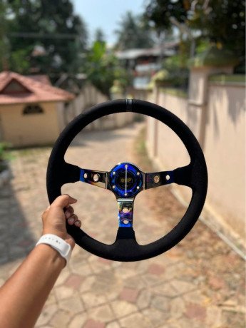 omp-steering-wheel-big-1