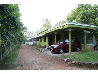 HOUEE FOR SALE Thrissur