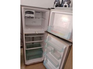 SamSung DoUblE DooR Refrigerator fOr sale.