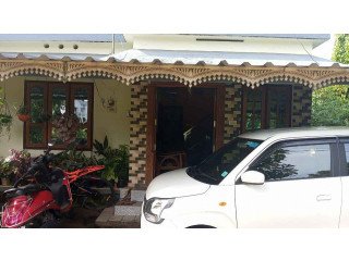 House for sale in Adoor