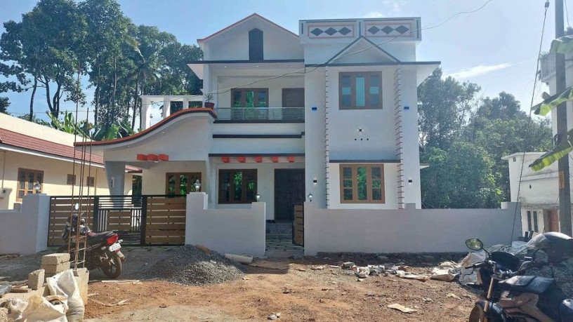 house-for-sale-in-changanacherry-big-0