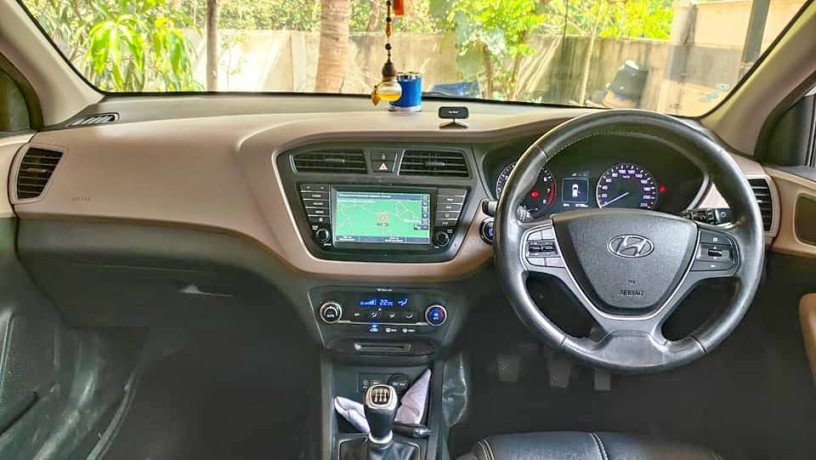 i20-asta-full-option-2017-model-big-2