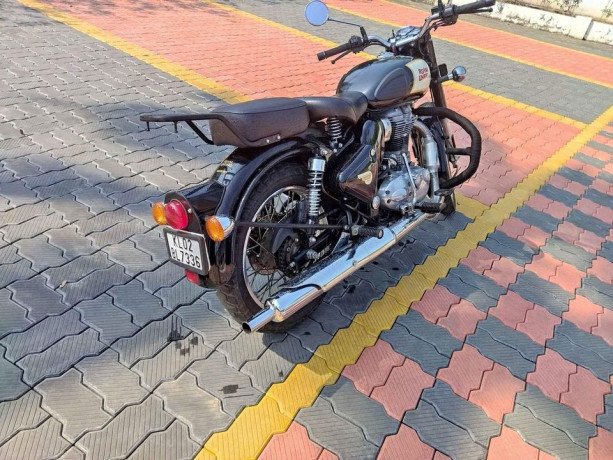 royal-enfield-classic-bs6-2020-model-big-0