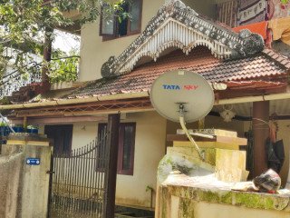 House for sale in Aluva