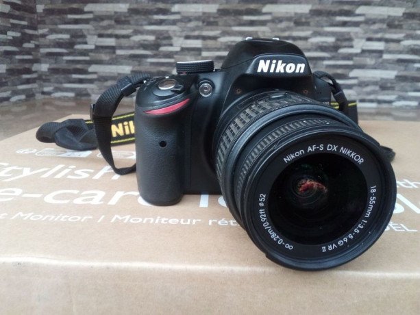 nikon-camerad3200-with-pouch-and-tripod-big-0