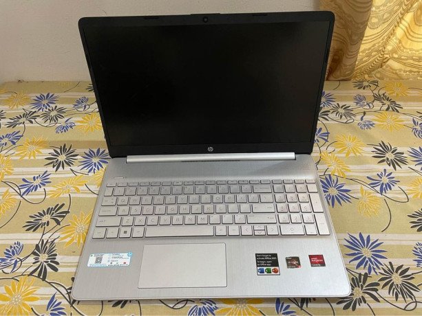 hp-laptop-urgent-sale-big-2