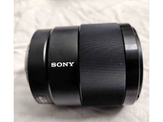 Sony 35 mm 1.8 lens