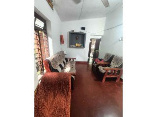 House for sale in Aluva