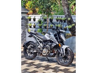 KTM DUKE 125 BS6