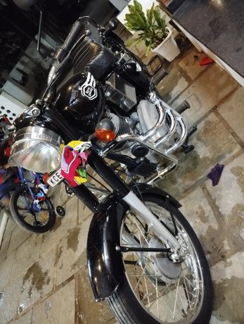 royal-enfield-big-1