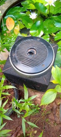 single-speaker-with-box-big-0
